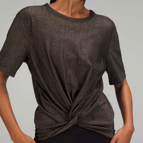 Lululemon Crescent T-ShirtSpark - Picture 4 of 4